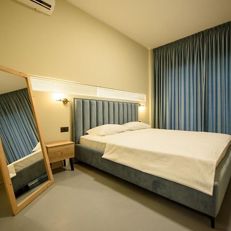 Olivium Rooms Vlore Bagian luar foto