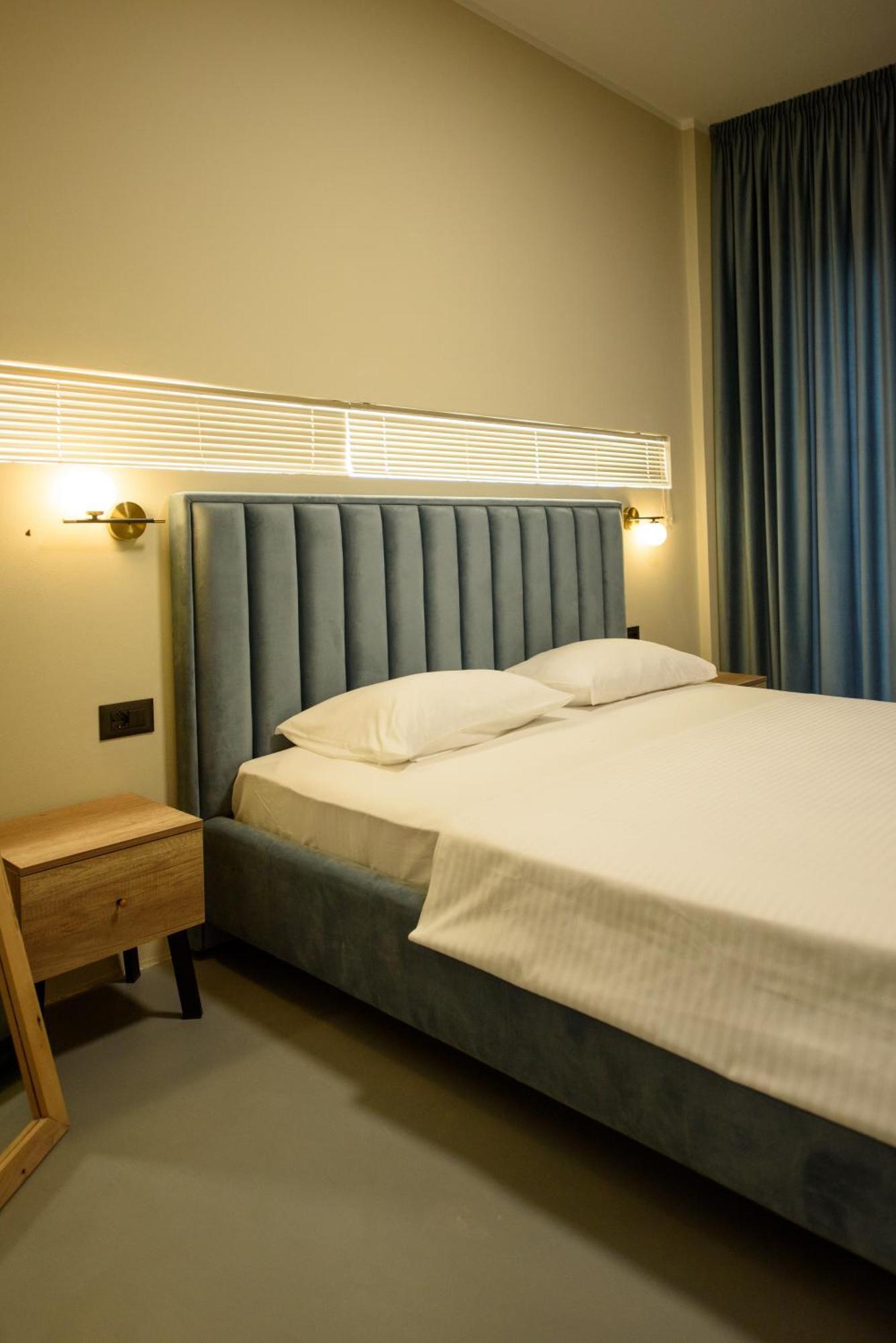 Olivium Rooms Vlore Bagian luar foto