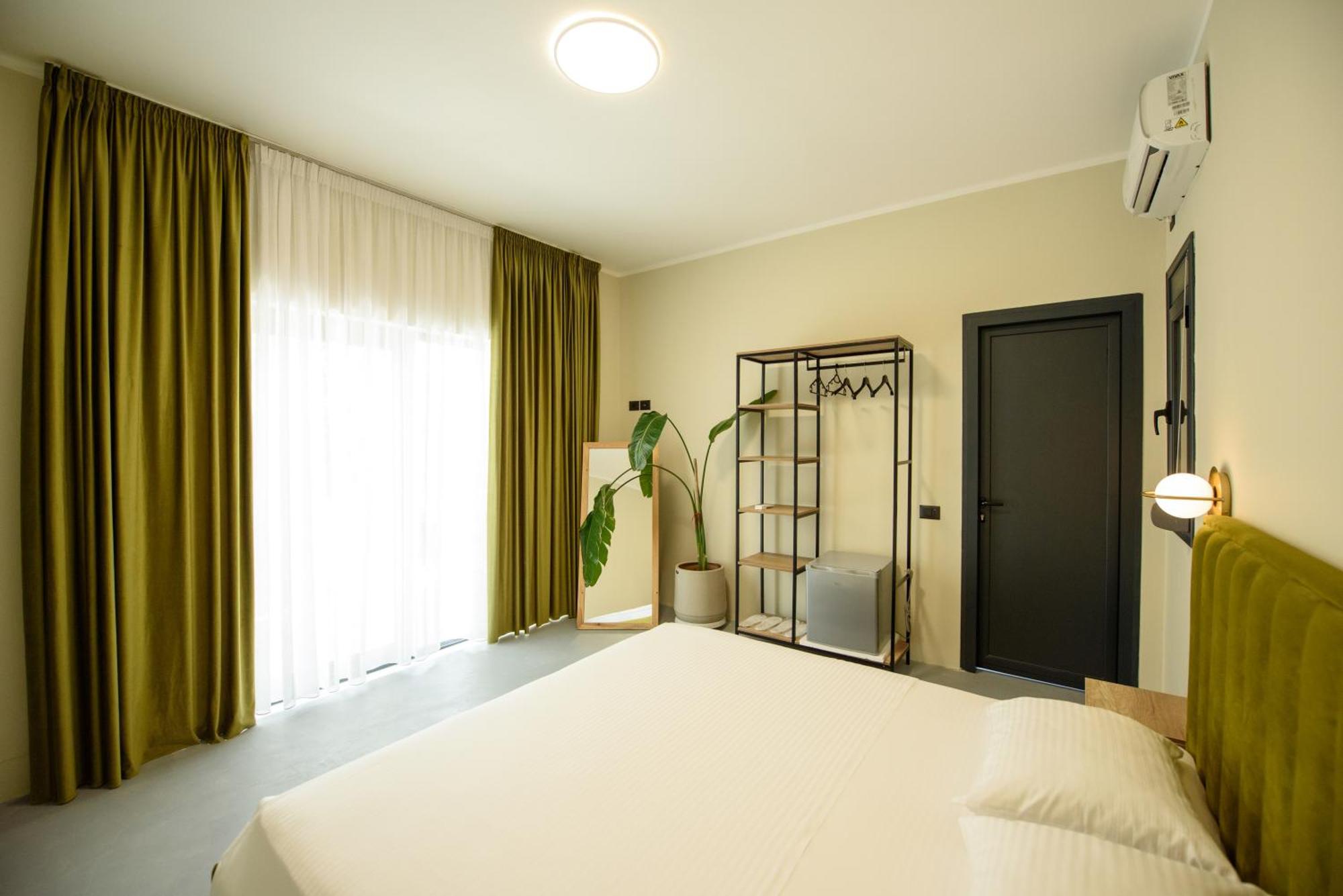 Olivium Rooms Vlore Bagian luar foto